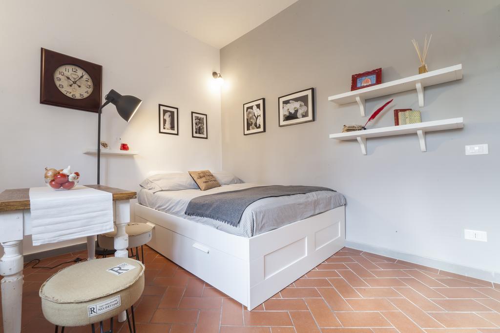 Central Pitti Studio Flat フィレンツェ エクステリア 写真